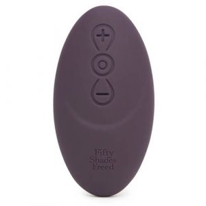 n10541-fifty-shades-freed-i-ve-got-you-rechargeable-remote-control-love-egg-04_1.jpg